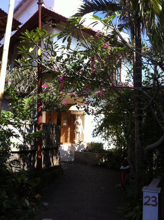 Hotel White Lotus Oasis Ubud Esterno foto