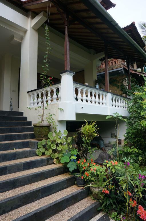 Hotel White Lotus Oasis Ubud Esterno foto